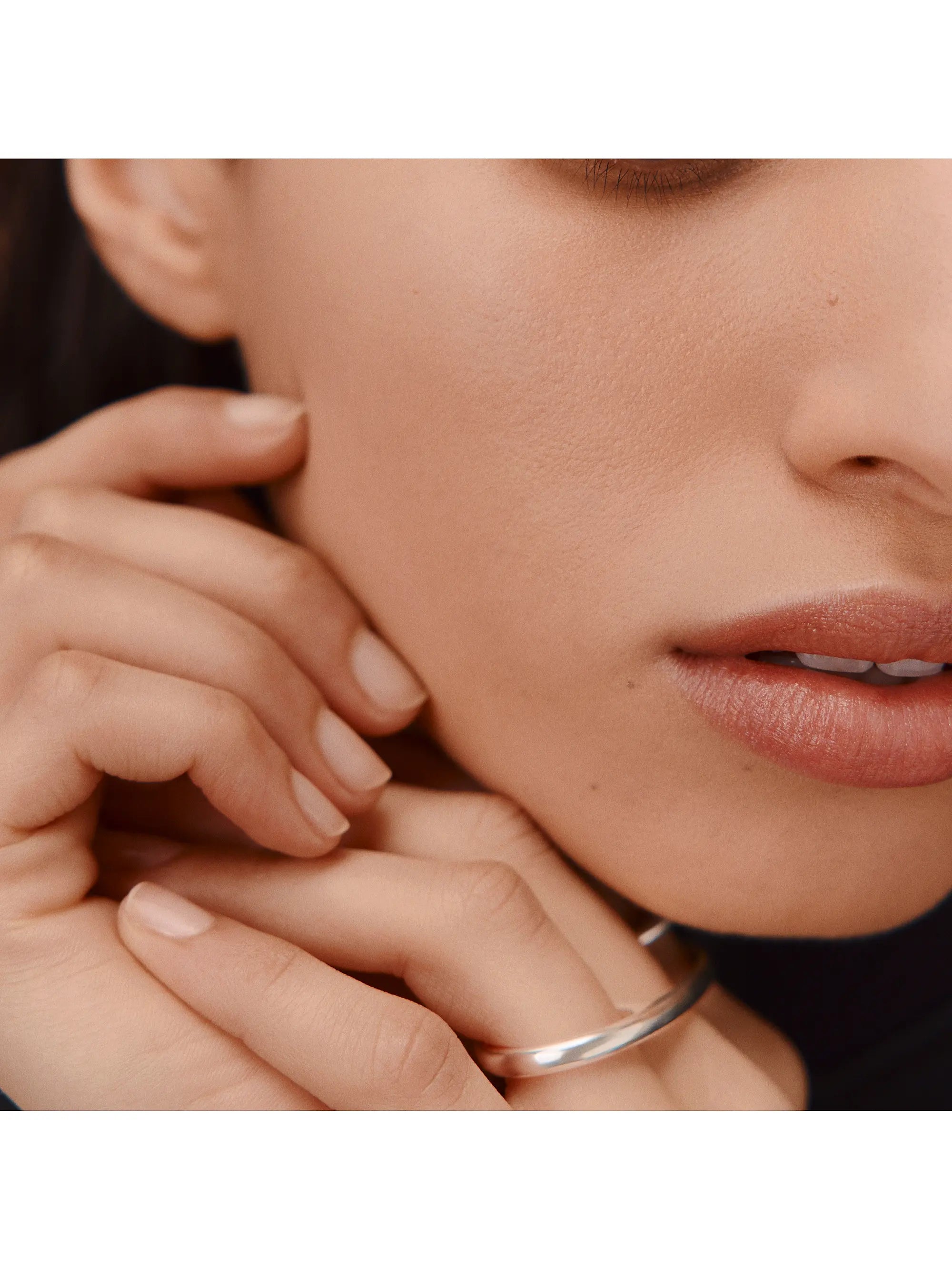HERMÈS Hermès Plein Air Luminous Matte Skin Care Foundation