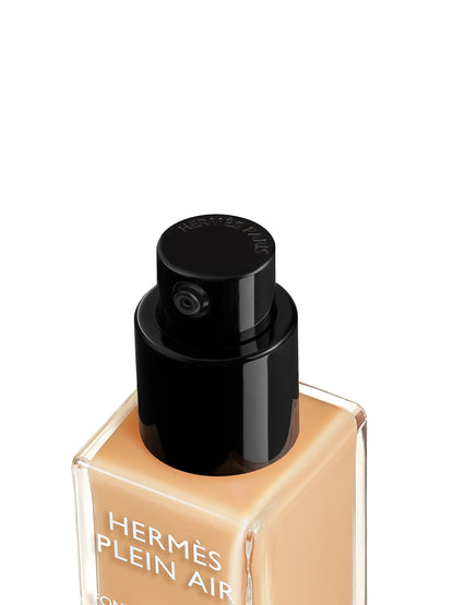 HERMÈS Hermès Plein Air Luminous Matte Skin Care Foundation