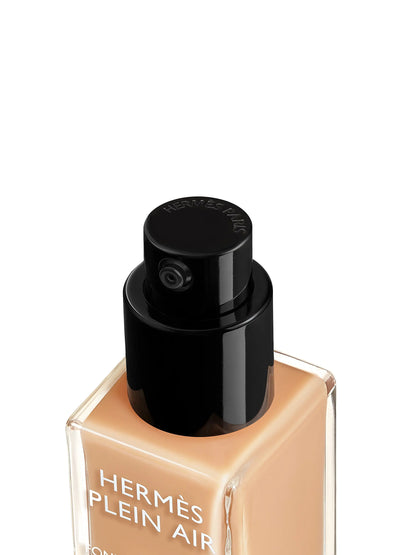 HERMÈS Hermès Plein Air Luminous Matte Skin Care Foundation