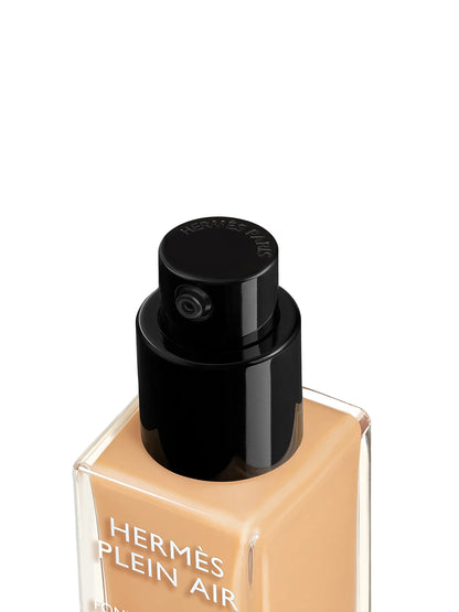 HERMÈS Hermès Plein Air Luminous Matte Skin Care Foundation
