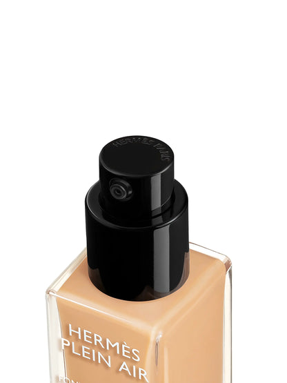 HERMÈS Hermès Plein Air Luminous Matte Skin Care Foundation