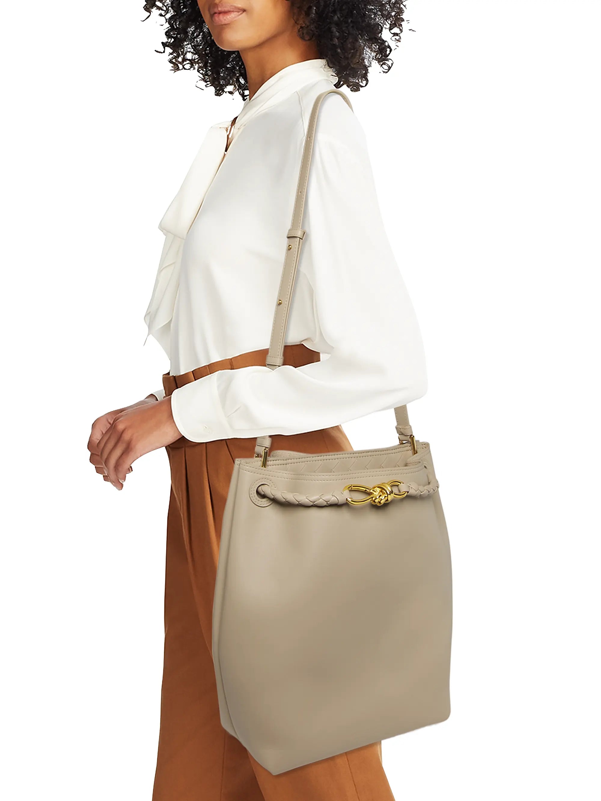 Bottega Veneta Borsa Leather Bucket Bag