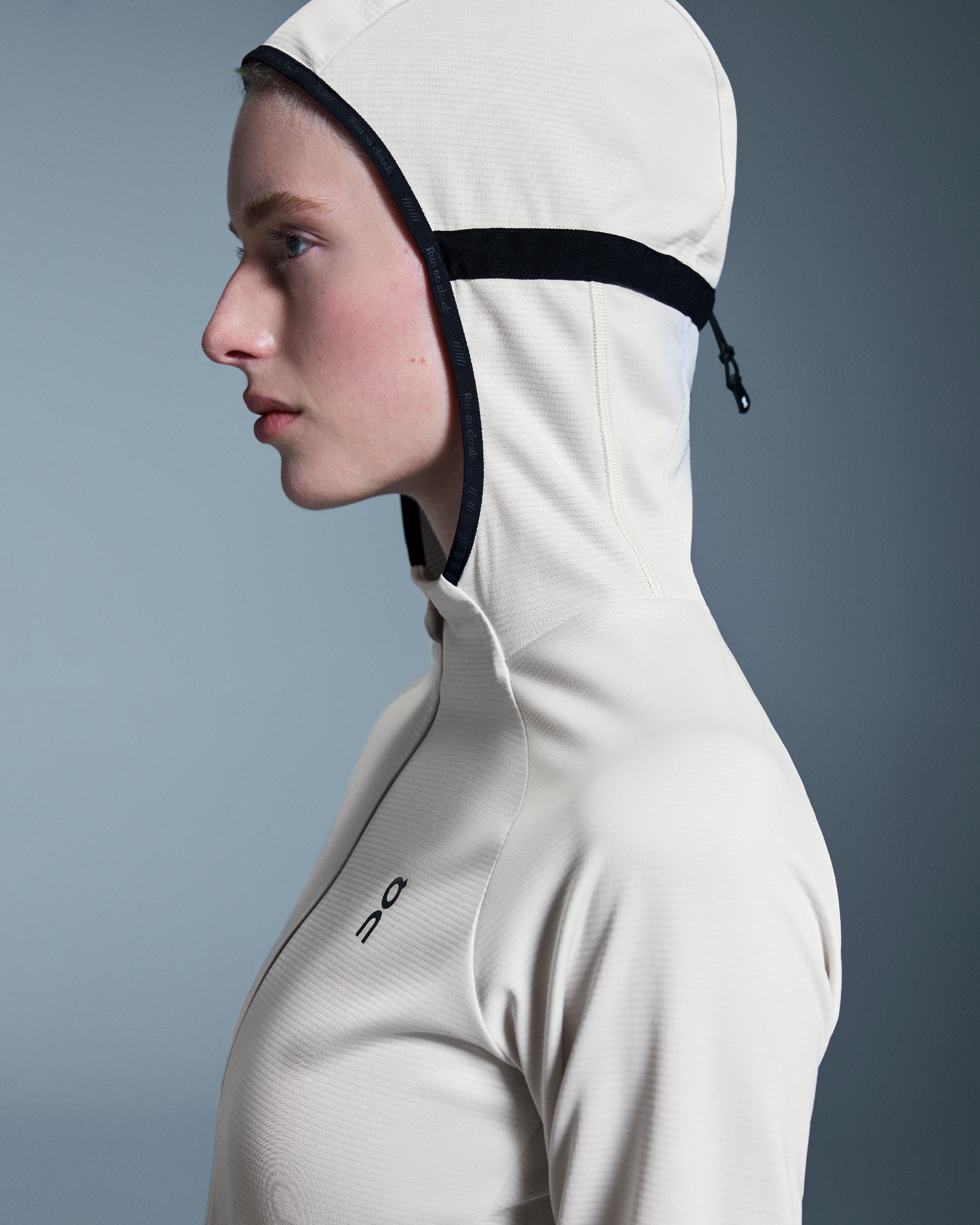 On Climate Zip Hoodie Silver (Women'S)