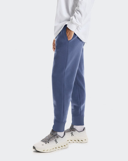 On Focus Tech Sweatpants Acai
