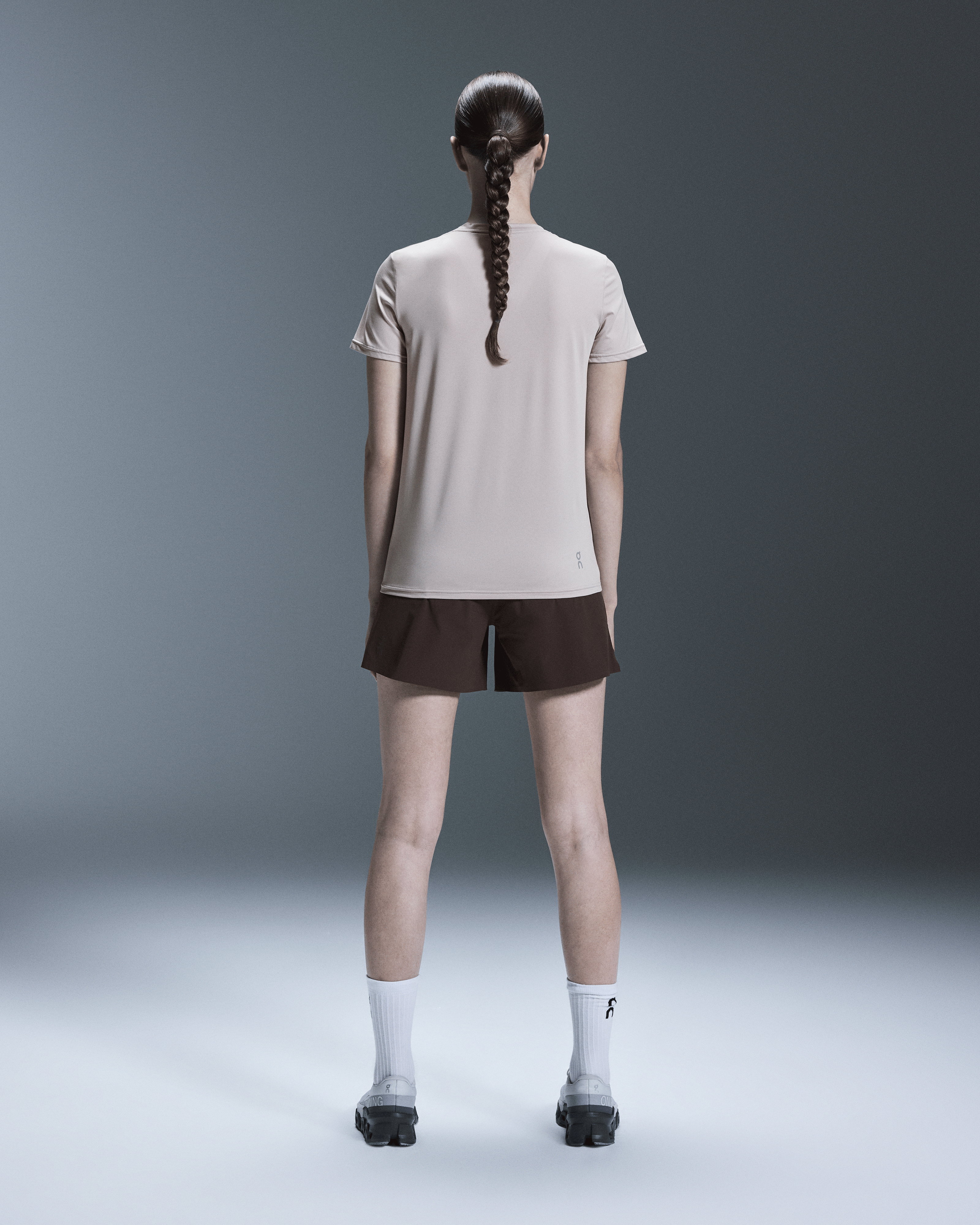 on 5" running shorts Ox (Women's)