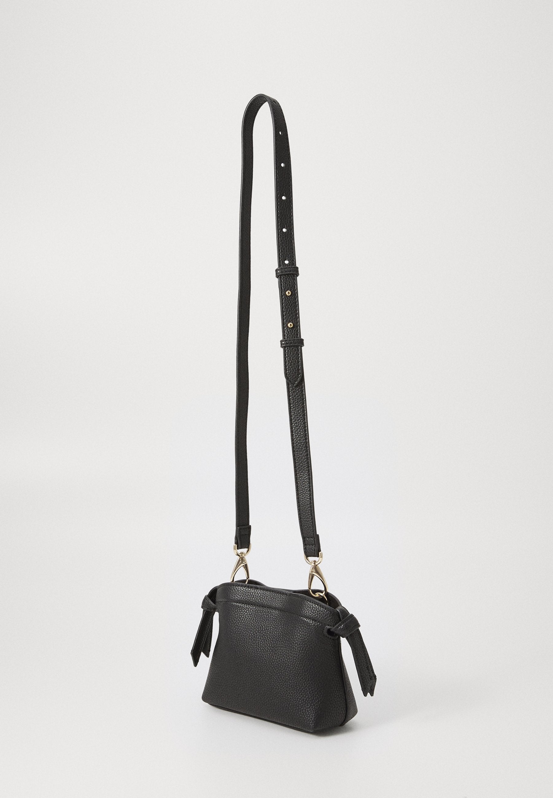 Valentino Bags Femke - Cross Body Bag - Nero