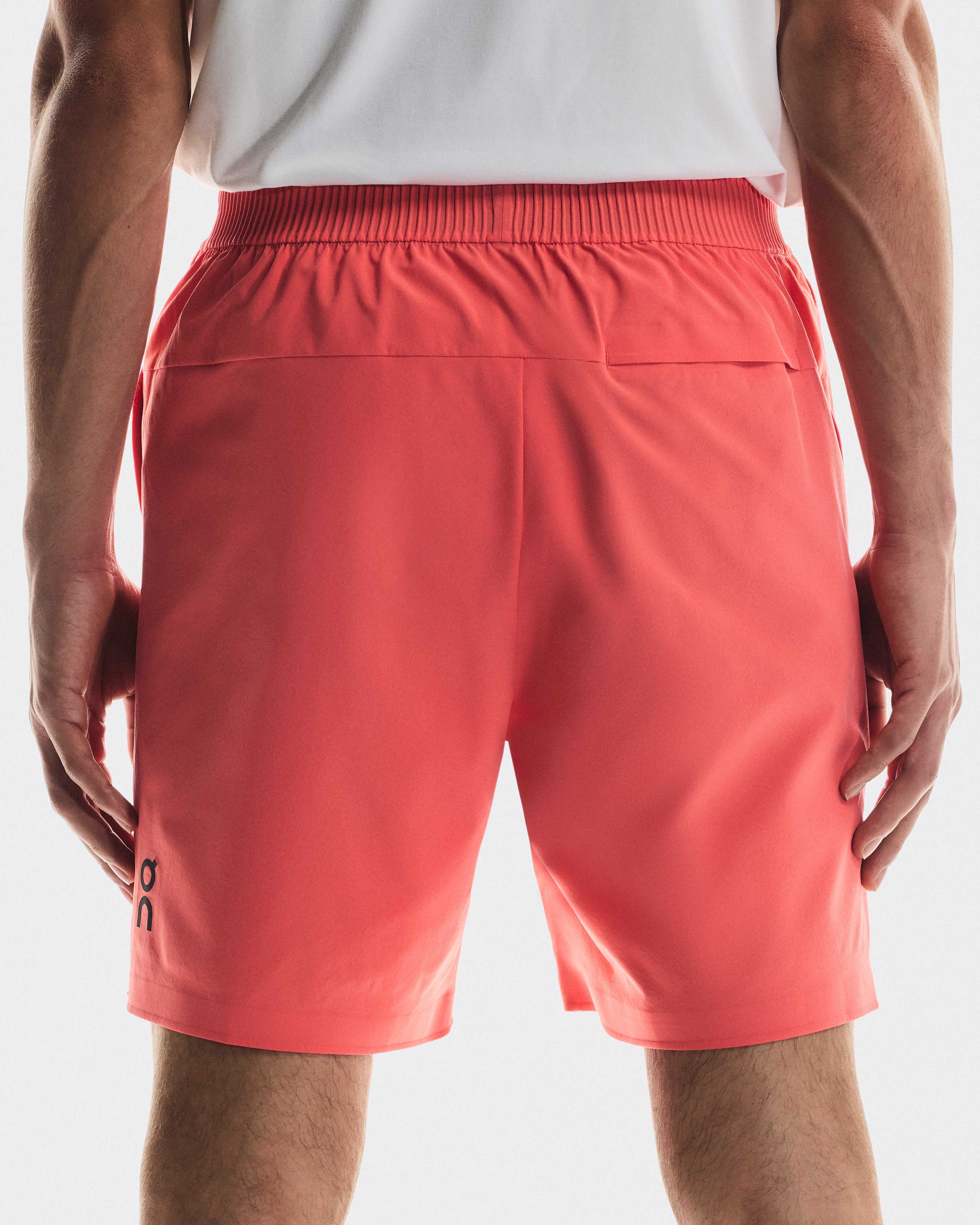 On Focus Shorts Coral