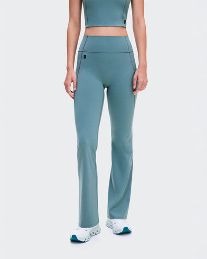 On Studio Flared Pants 30" Agave (Women'S)