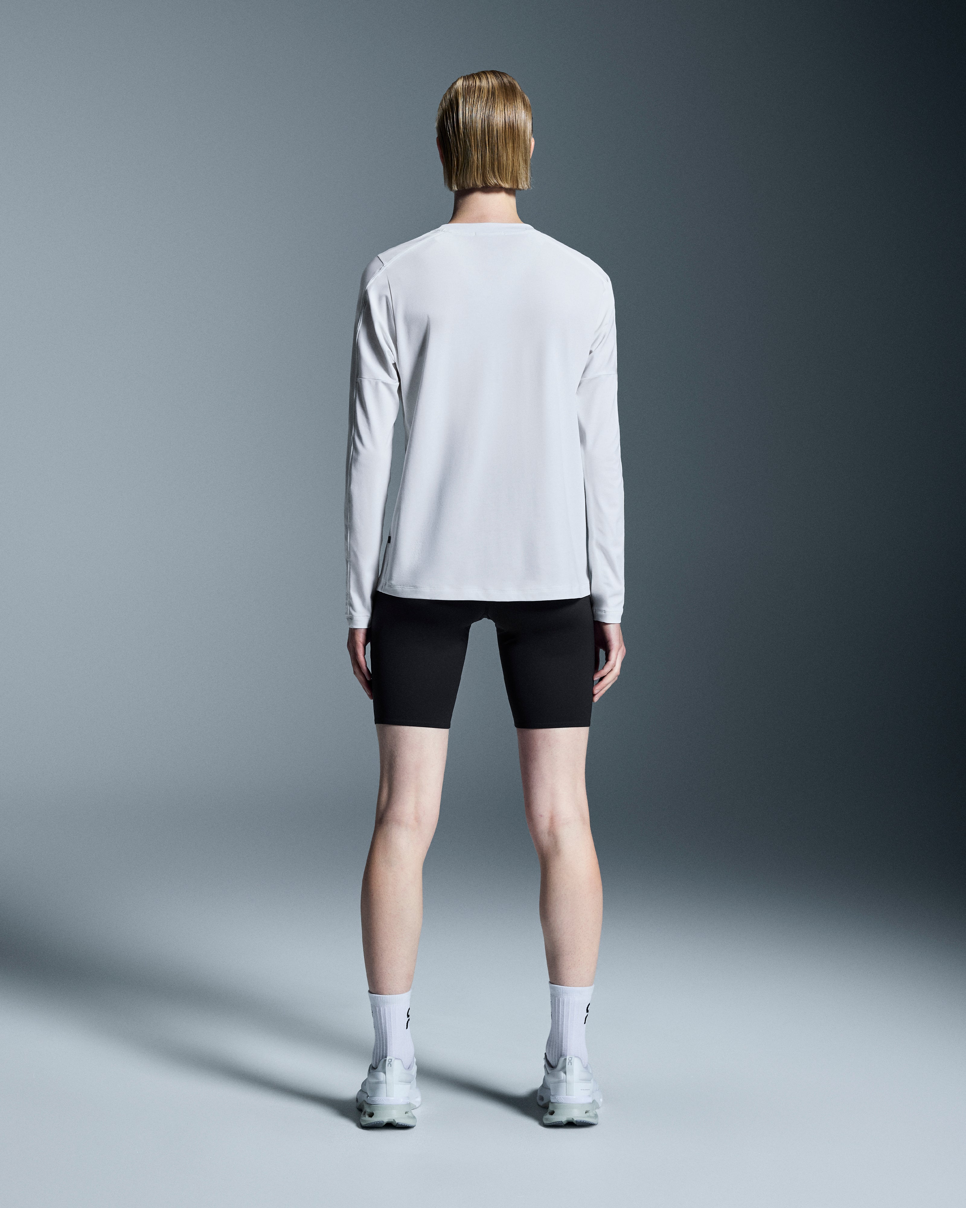 On Focus Long-T White (Women's)