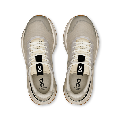 on running cloudnova form 2 truffle dew (women's)