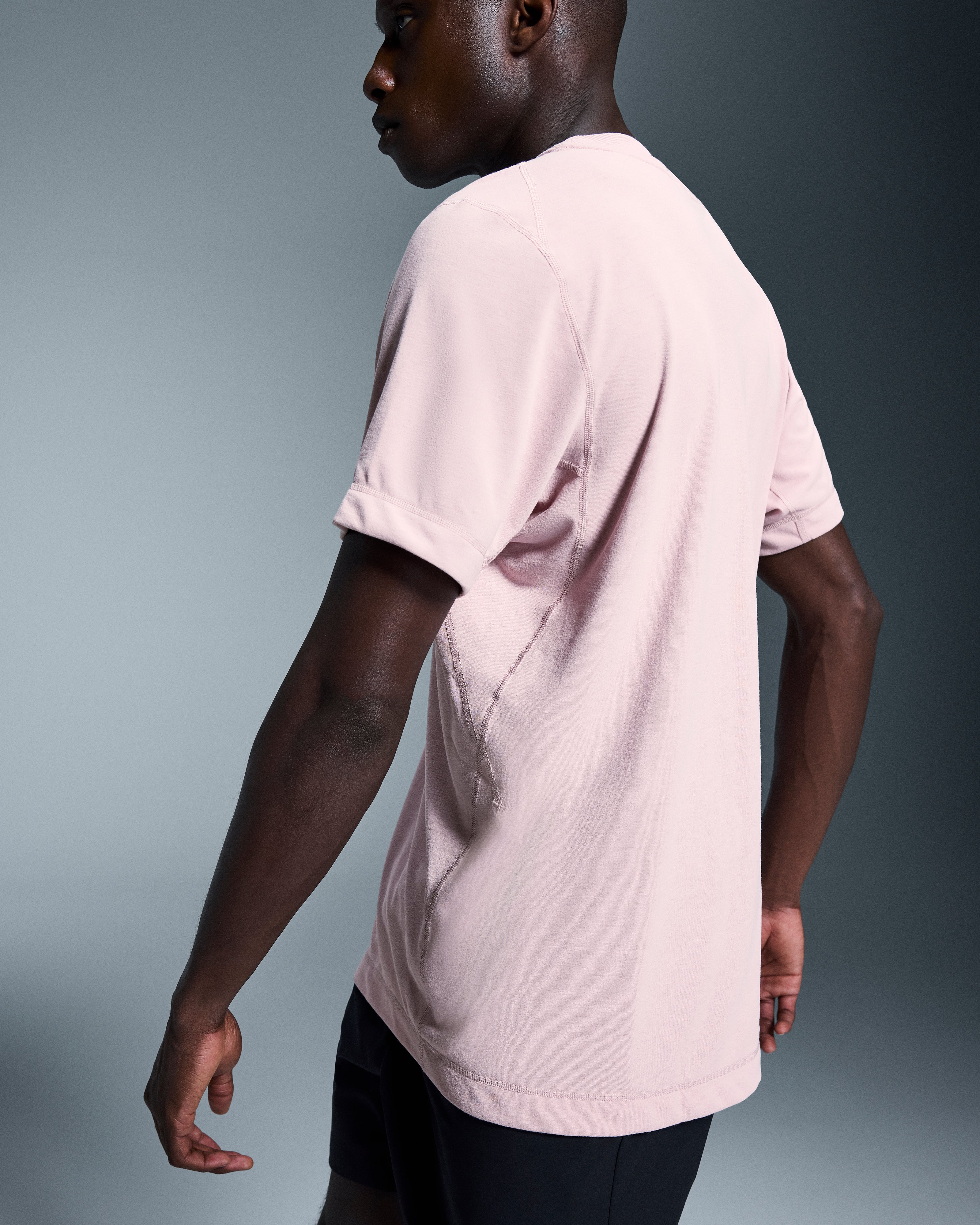 on train-t Mauve