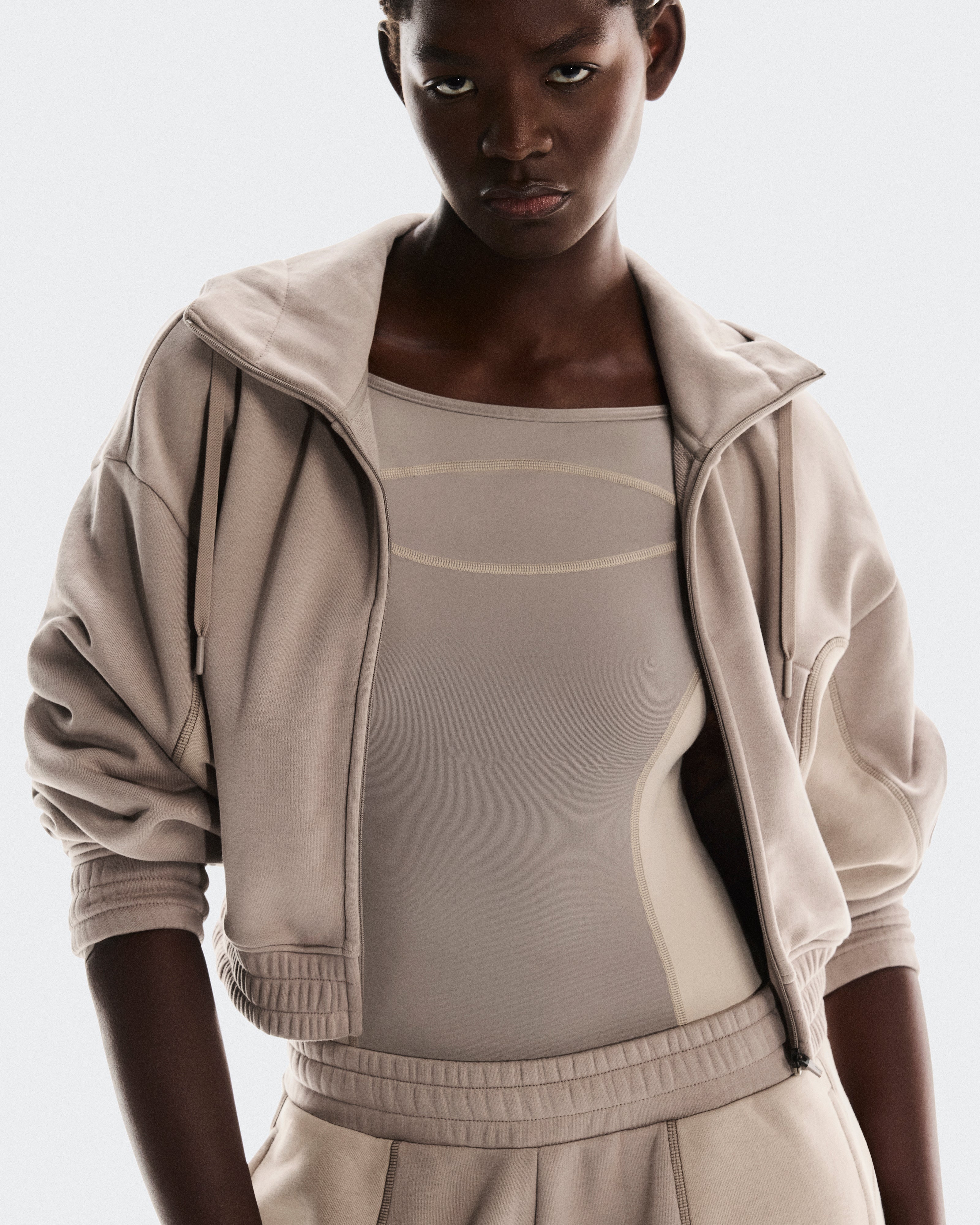 On Club Cropped Hoodie Fka Cinder | Desert (Women'S)