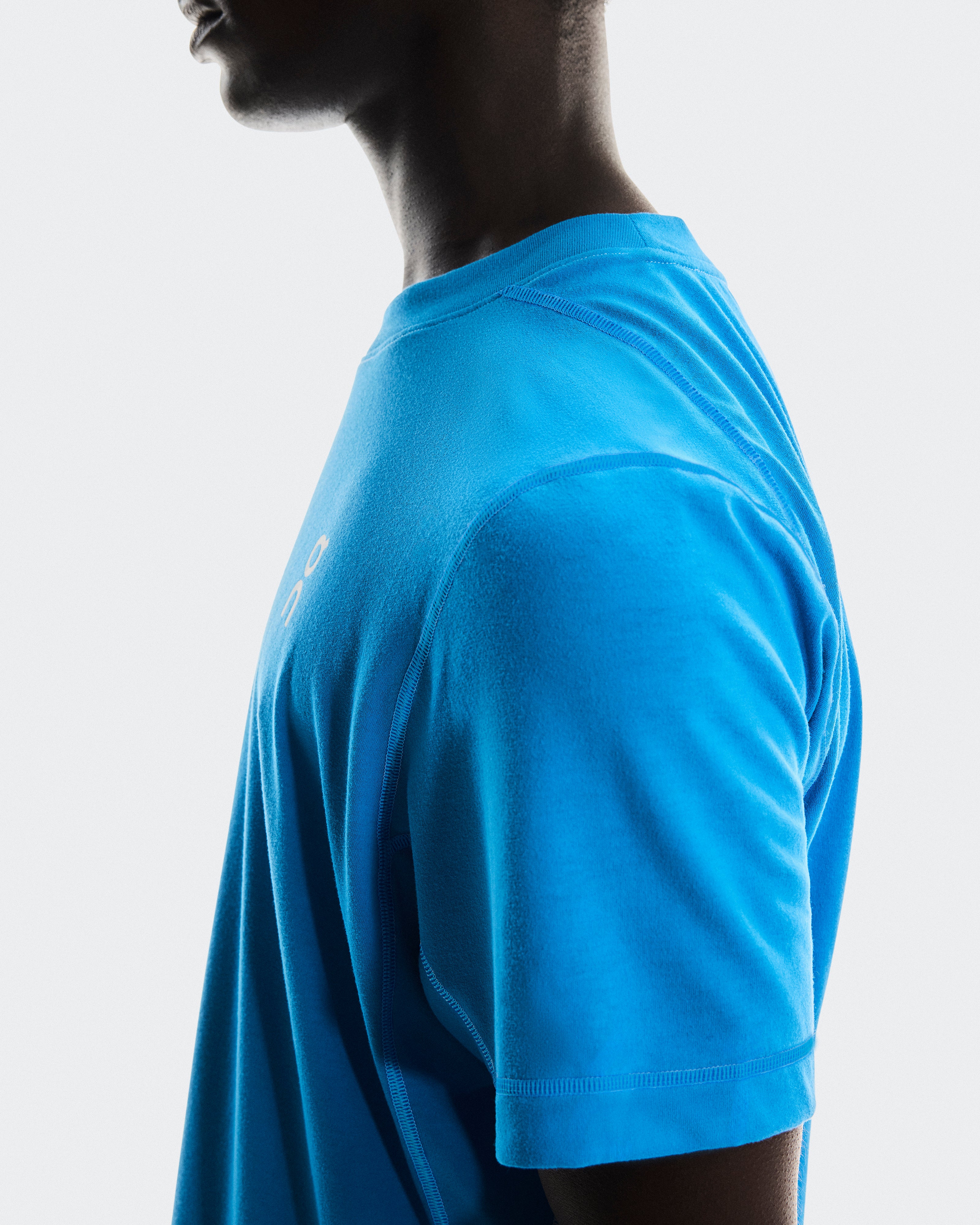 On Train-T Graphic Malibu