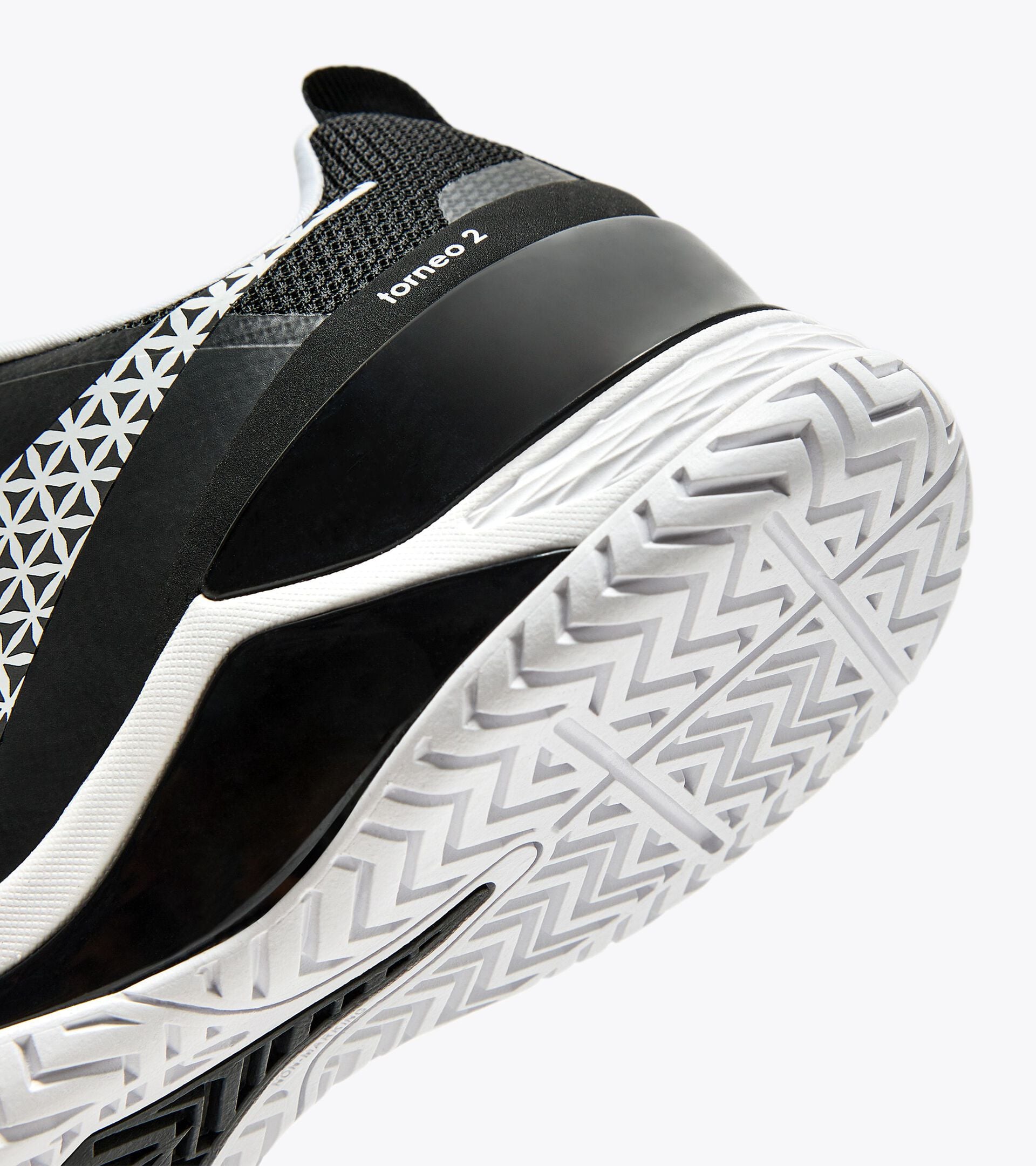 Diadora Blushield Torneo 2 Ag Black/White (C7406)