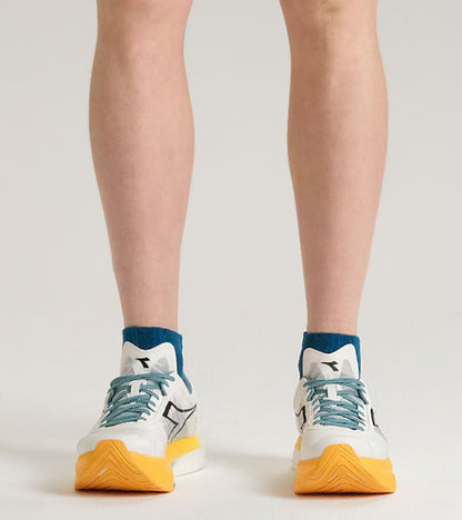 Diadora Gara Carbon White/Black/Kumquat