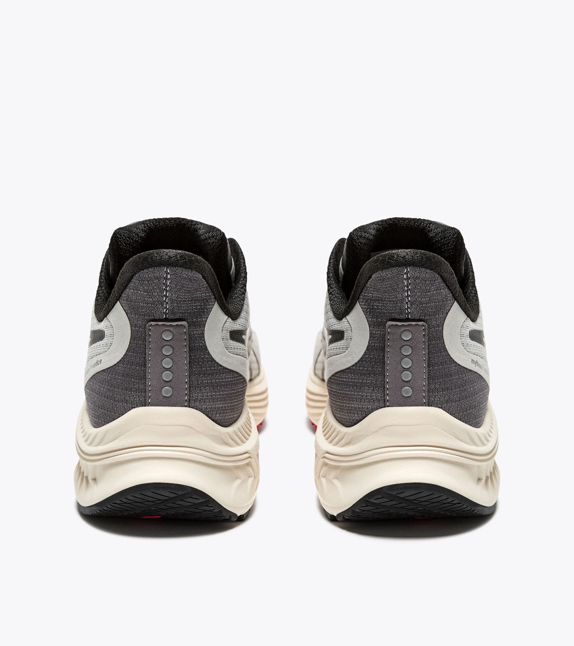 Diadora Mythos Blushield 9 Vortice Silver Dd/Steel Gray/Black