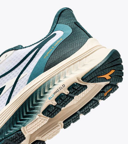Diadora Mythos Blushield 9 Vortice Wht/Mediterranea/Whisper Wht