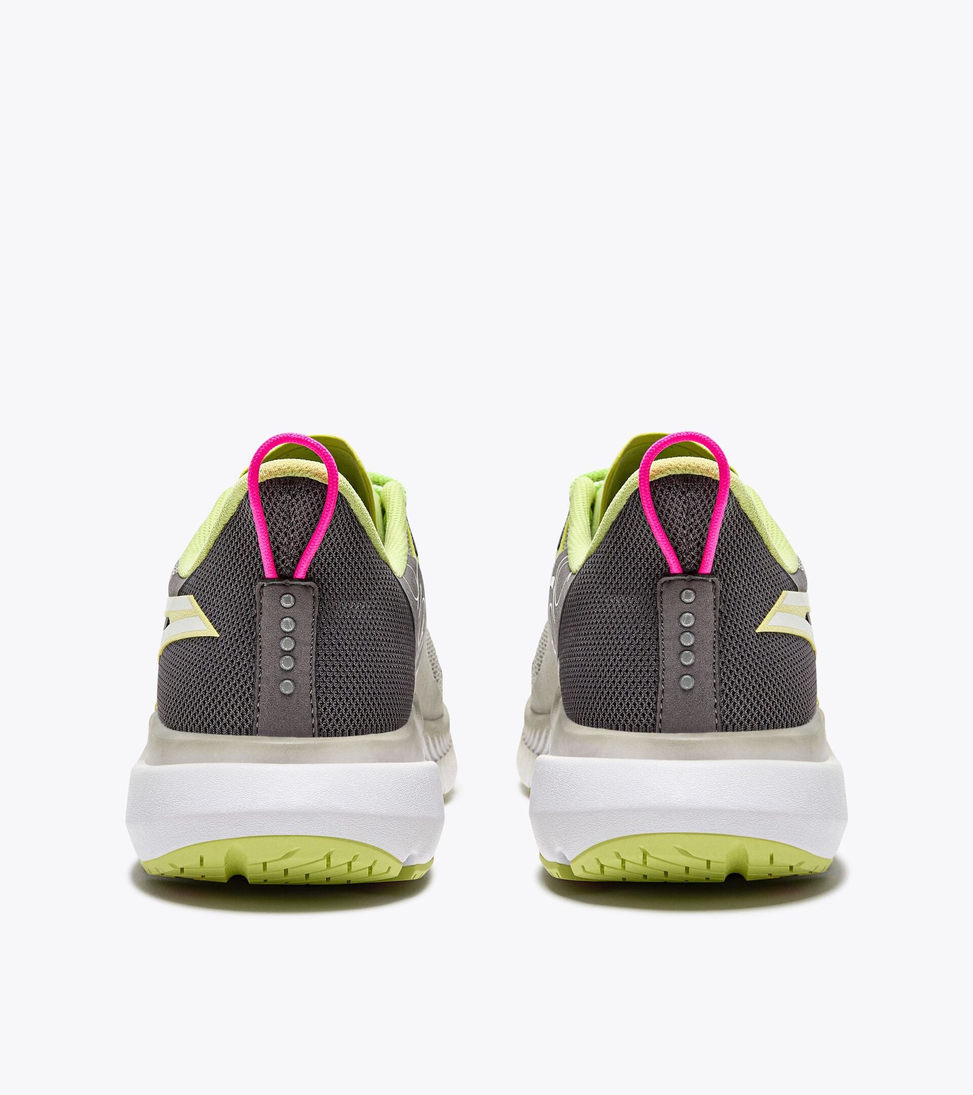 Diadora Mythos Blushield Volo 4 W Silver Dd/Shadow Lime
