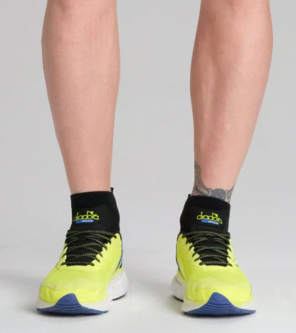 Diadora Mythos Blushield Volo 4 Yellow Fluo/Black