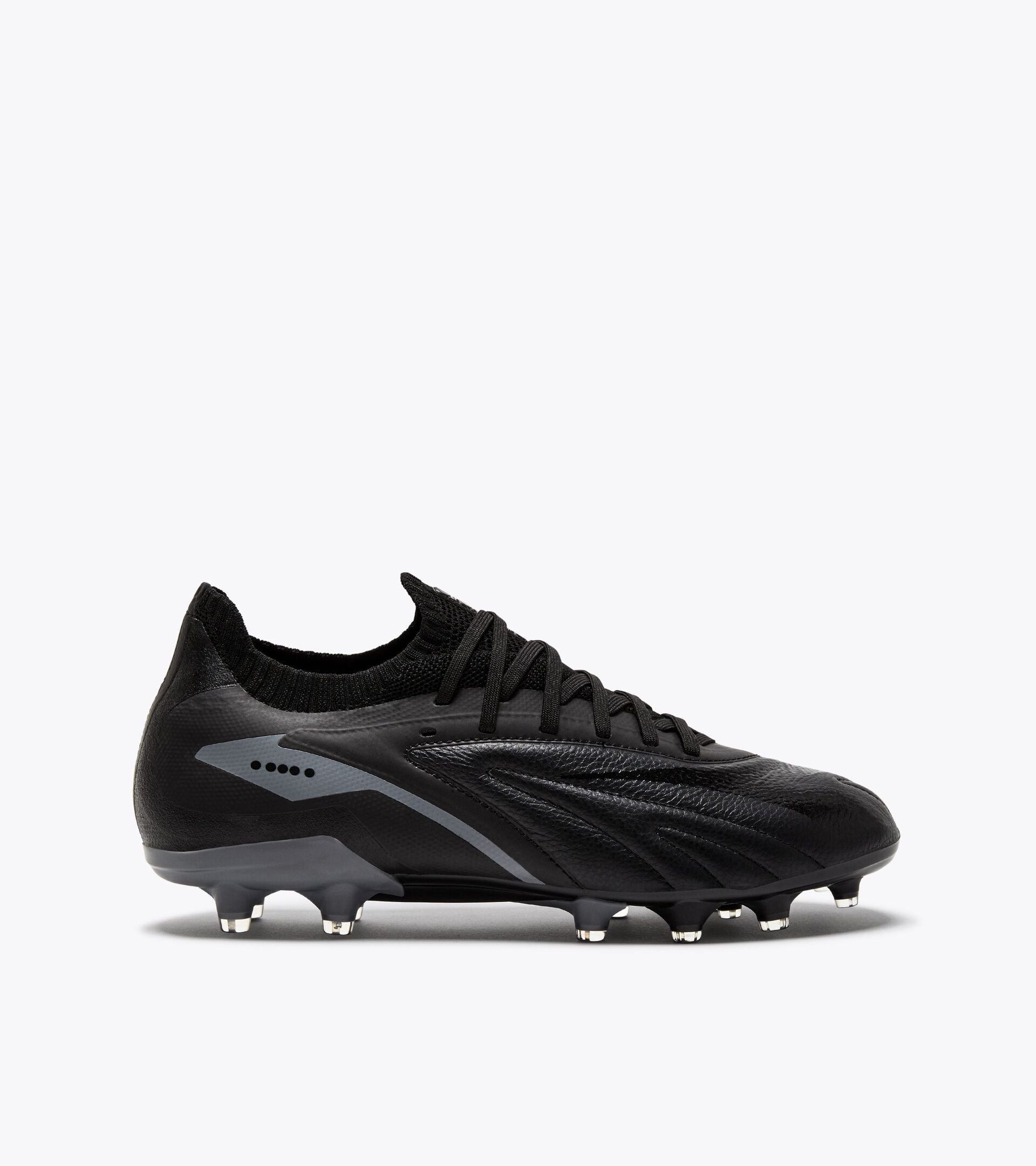 Diadora Maximus Elite Slx Black