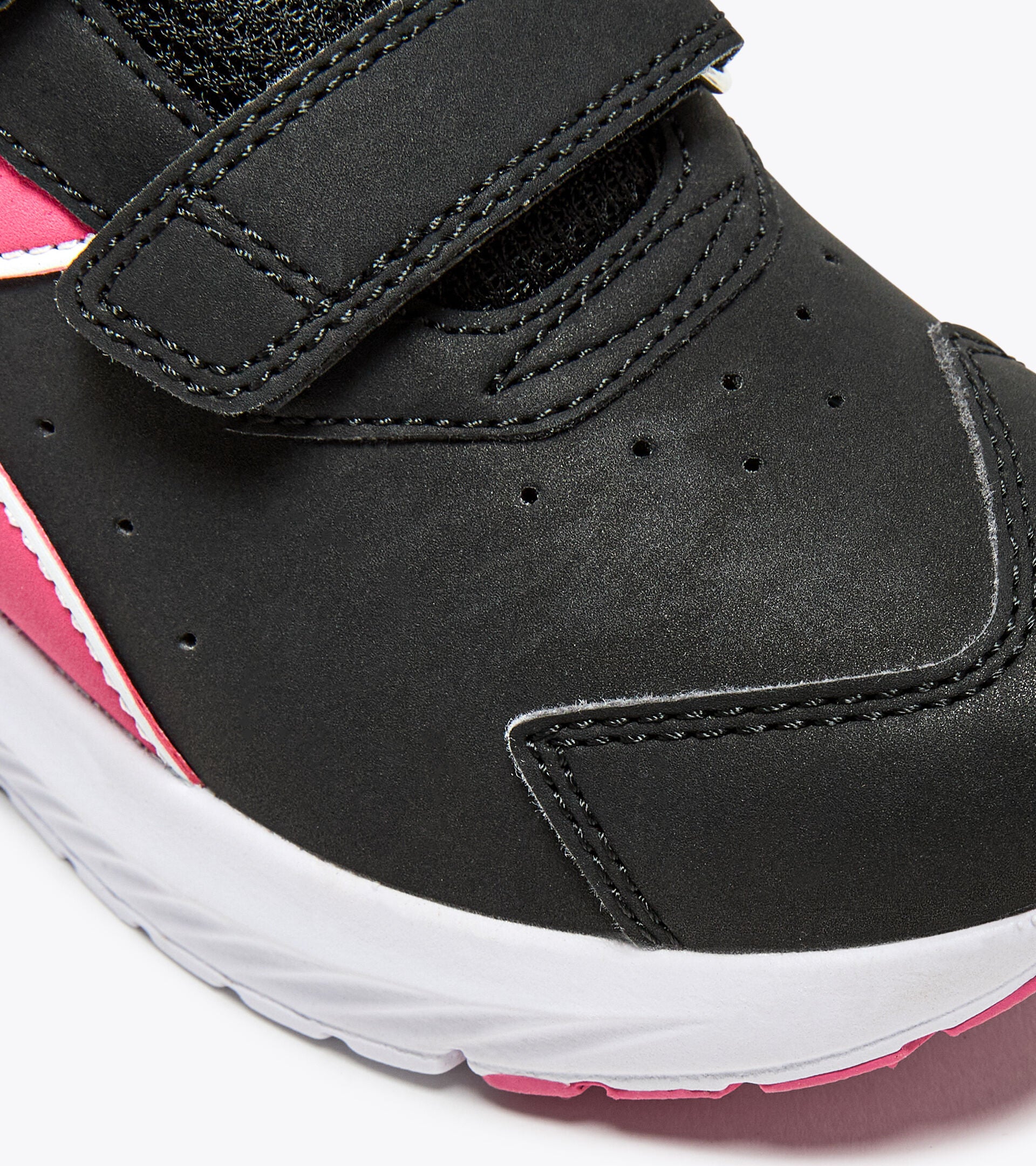 Diadora Falcon 4 Sl Jr V Black/Raspberry Sorbet