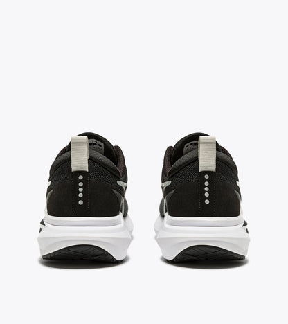 Diadora Mythos Blushield Vigore 3 Wide W Black/White (C7406)
