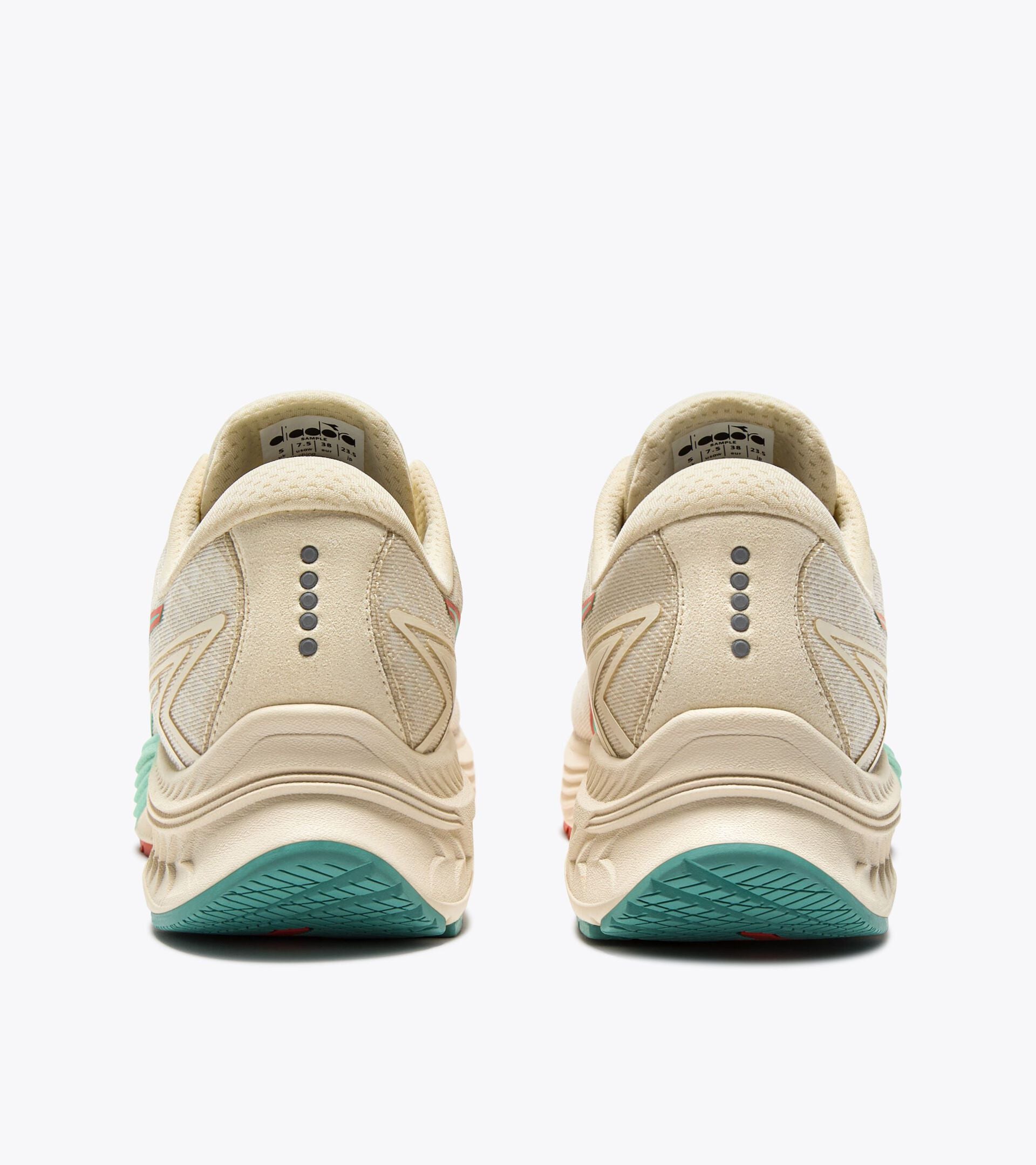 Diadora Mythos Blushield 10 Vortice W Whisper White/Yucca