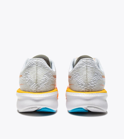 Diadora Mythos Blushield Volo 5 White/Nectarine/Lemon Chrome