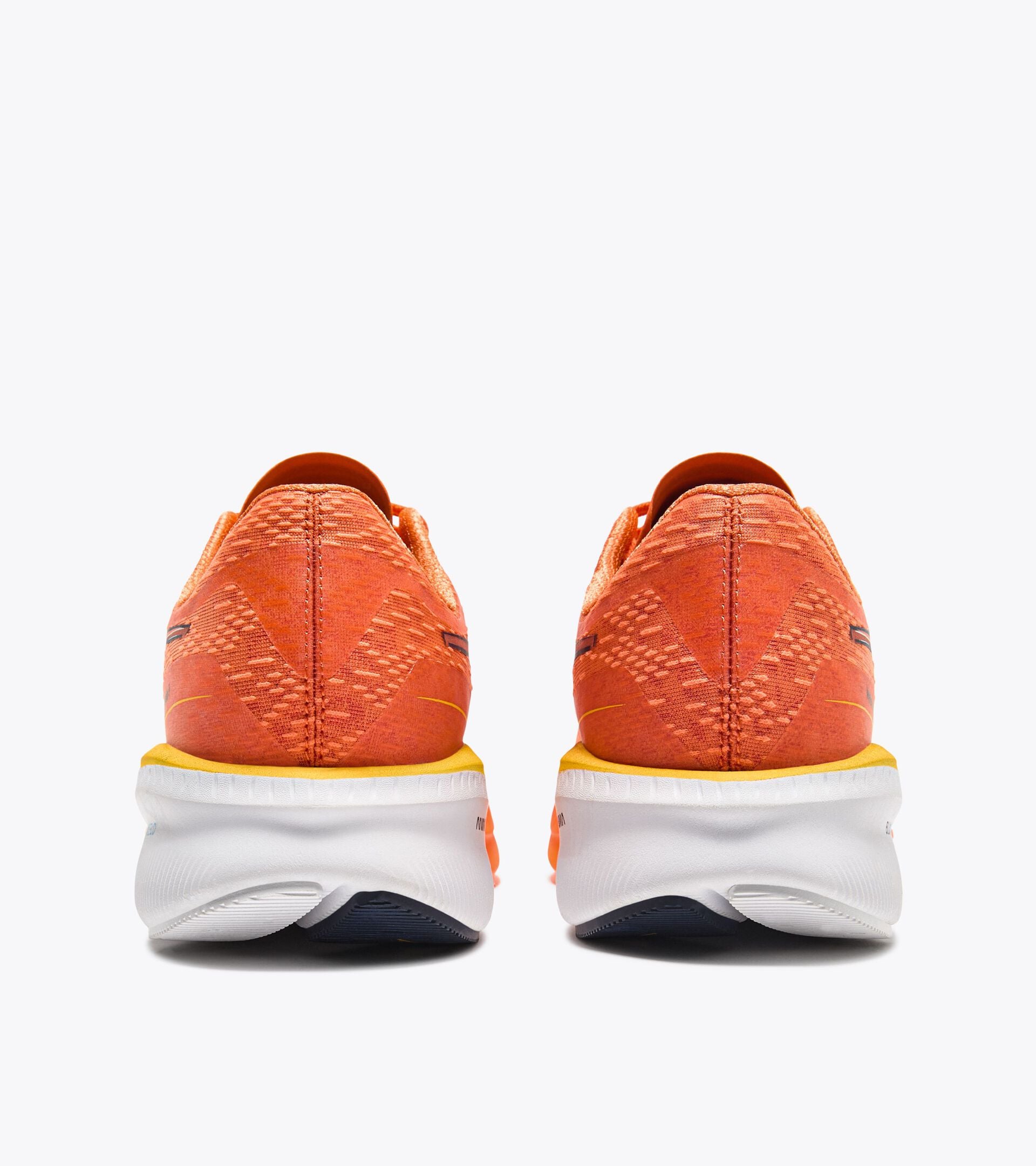Diadora Mythos Blushield Volo 5 Nectarine/Lemon Chrome