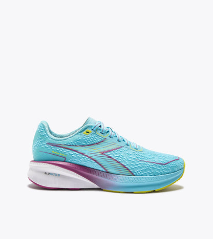 Diadora Mythos Blushield Volo 5 W Gulf Stream/Fuchsia Red