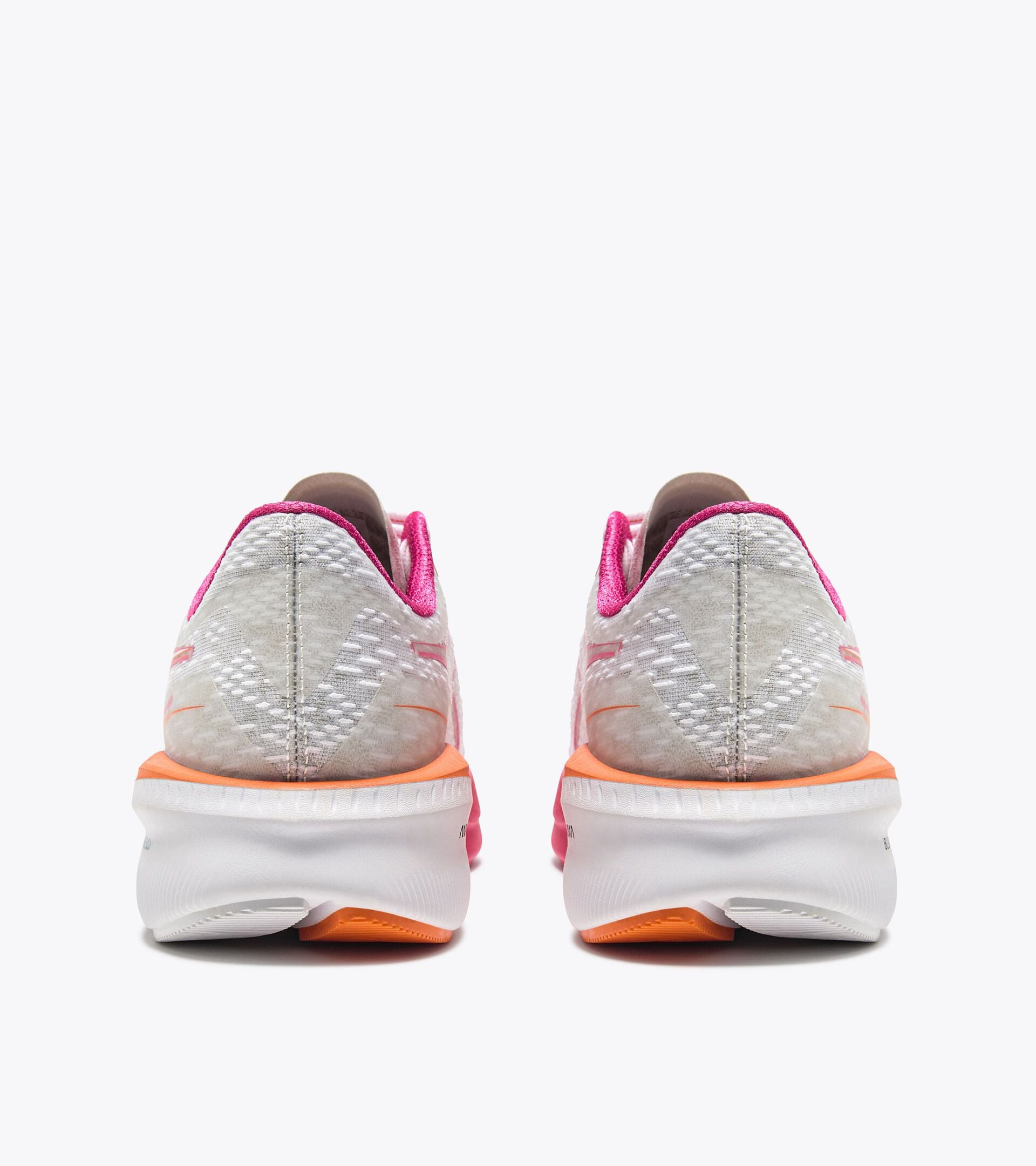 Diadora Mythos Blushield Volo 5 W White/Fandango Pink/Nectarine