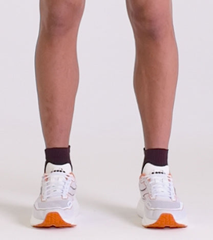 Diadora Frequenza 2 White/Maroon Banner