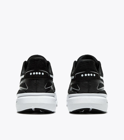 Diadora Nucleo 2 Wide Black /White