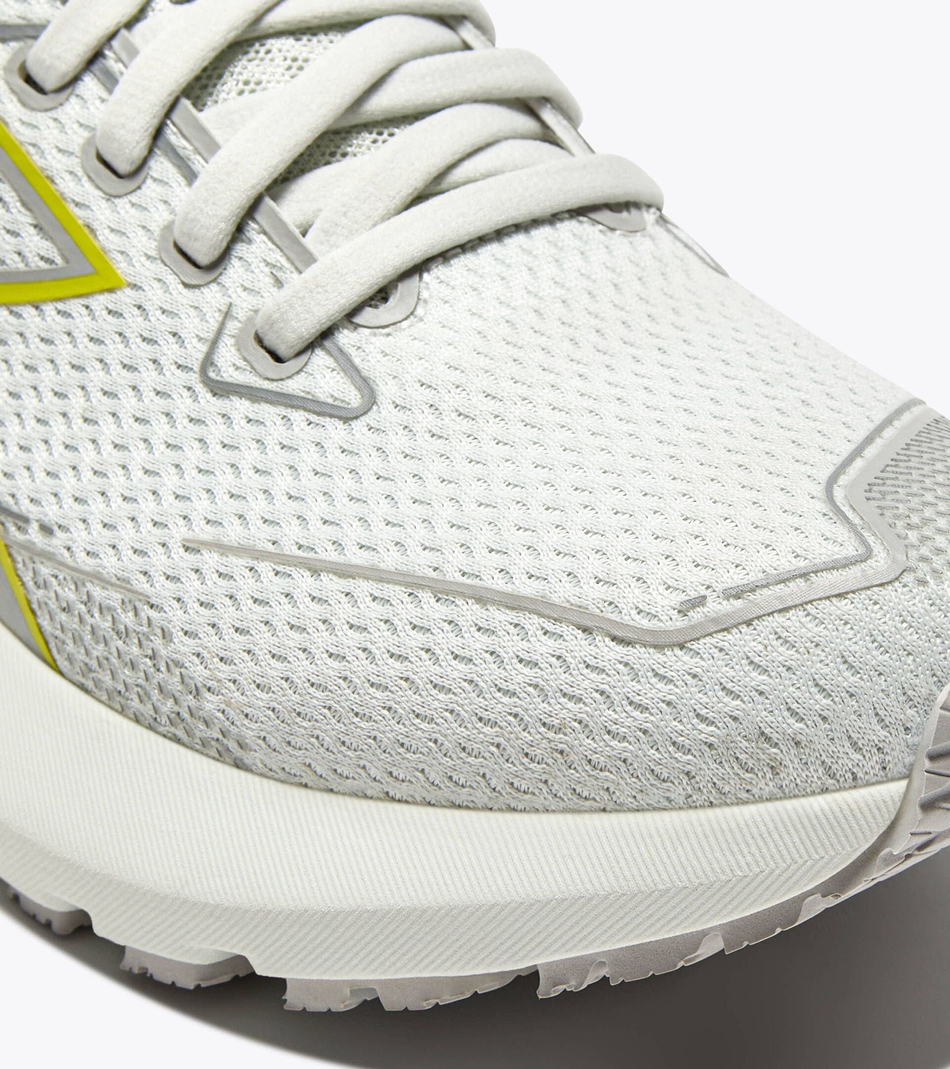 Diadora Mythos Blushield Vigore 4 W Glacier Gray/Ghost Gray