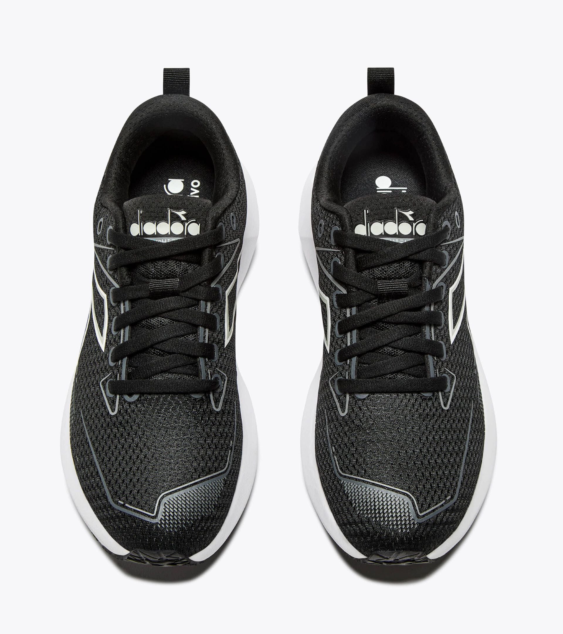 Diadora Mythos Blushield Vigore 4 W Black/White (C7406)