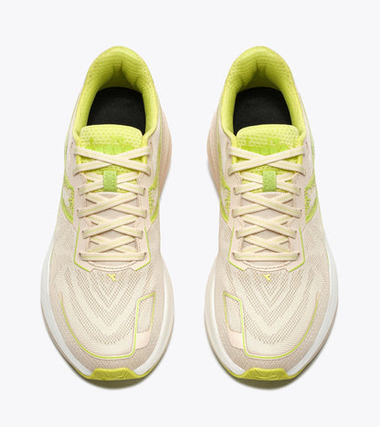 Diadora Mythos Blushield Vigore V W Buttercream /Minced Quince
