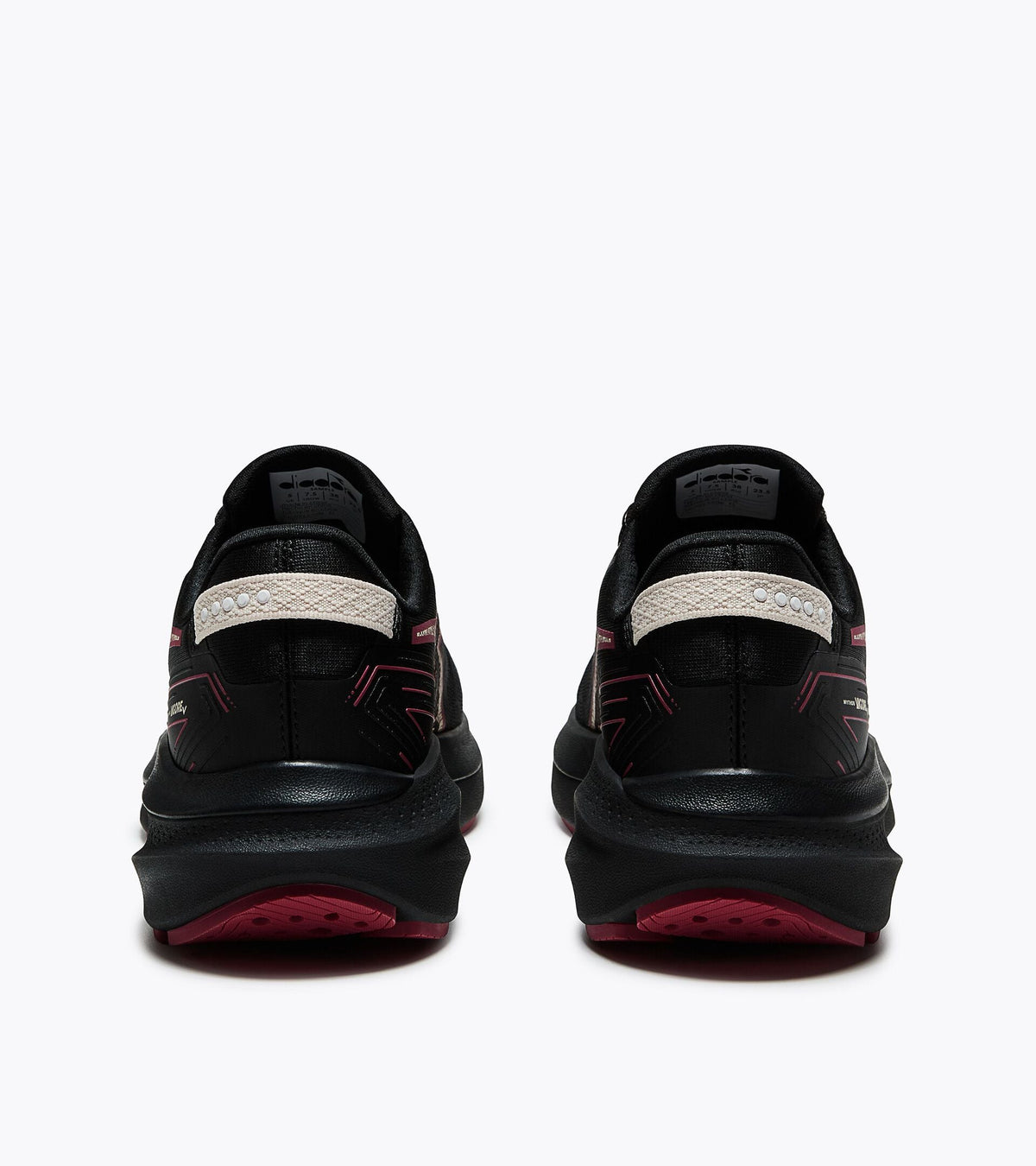 Diadora Mythos Blushield Vigore V W Black/Earth Red