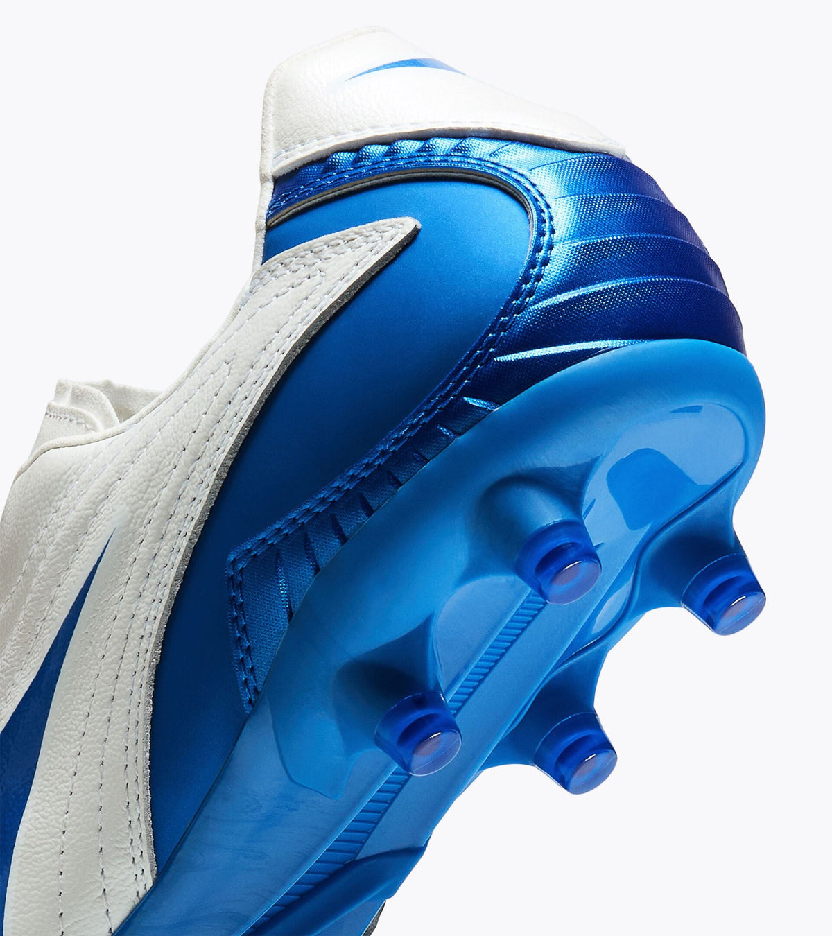 Diadora Maximus Academy Fg White Pearlized /French Blue