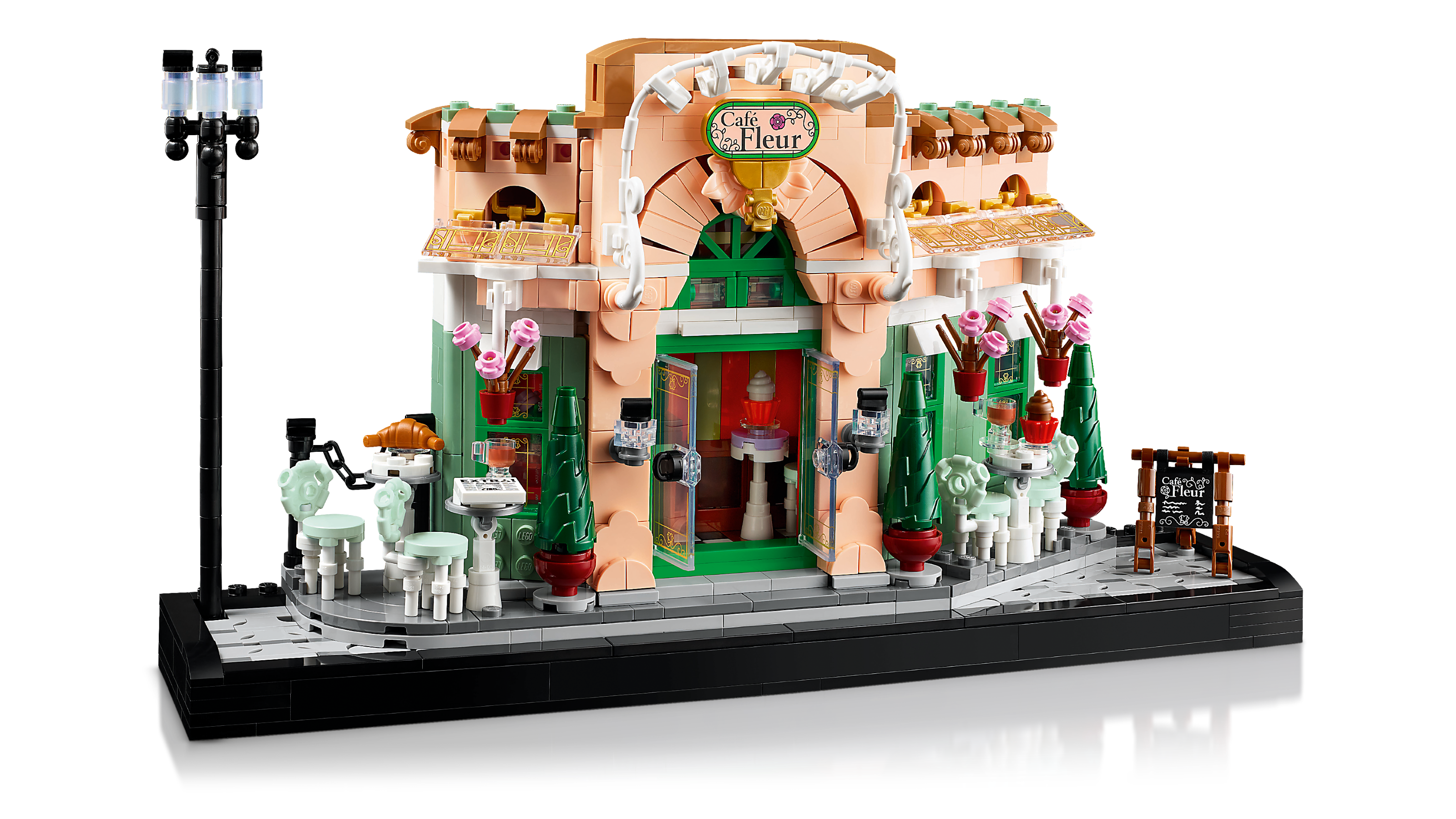 Lego French Caf