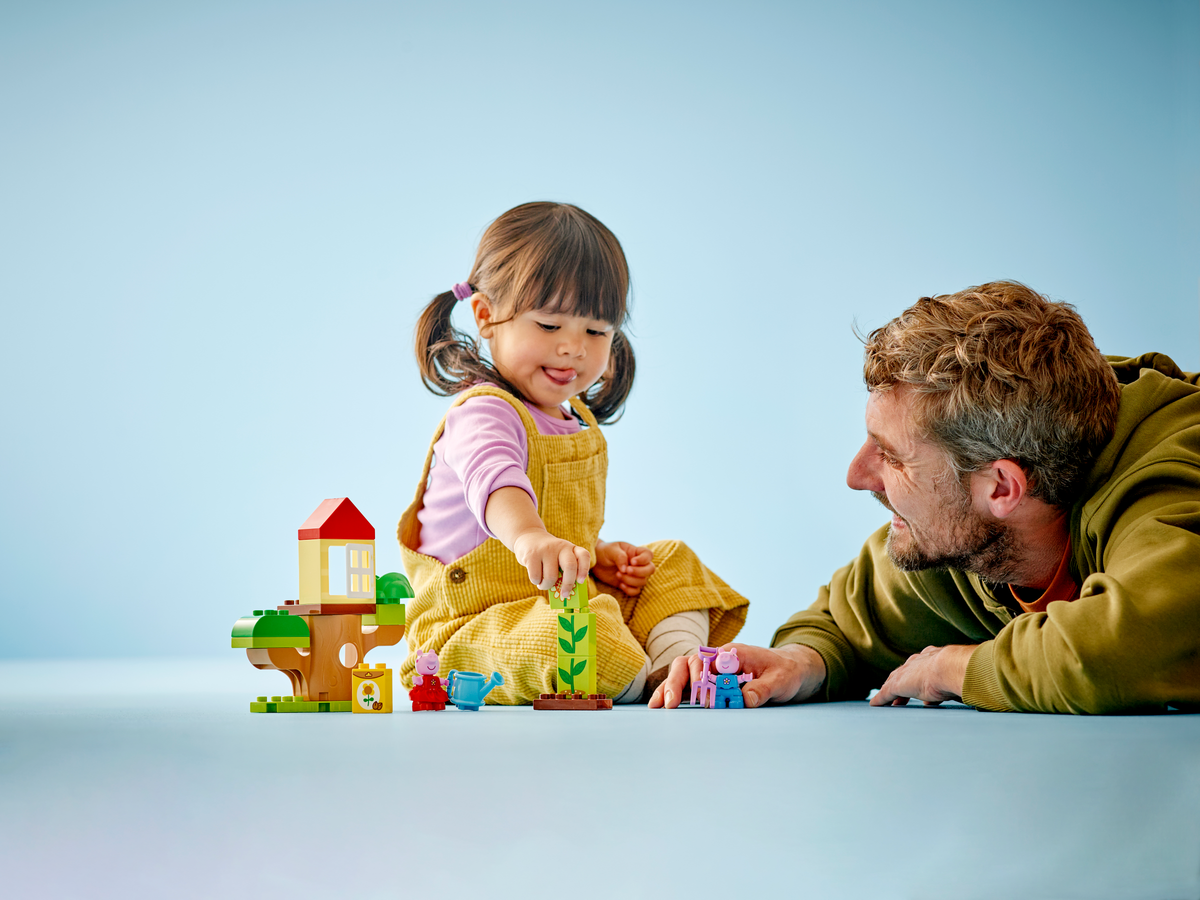 Lego Peppa Pig Garden and Tree House