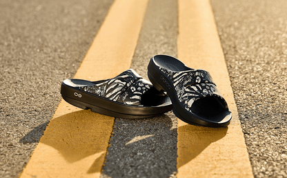 Oofos Women's Limited Slide Combo Camo