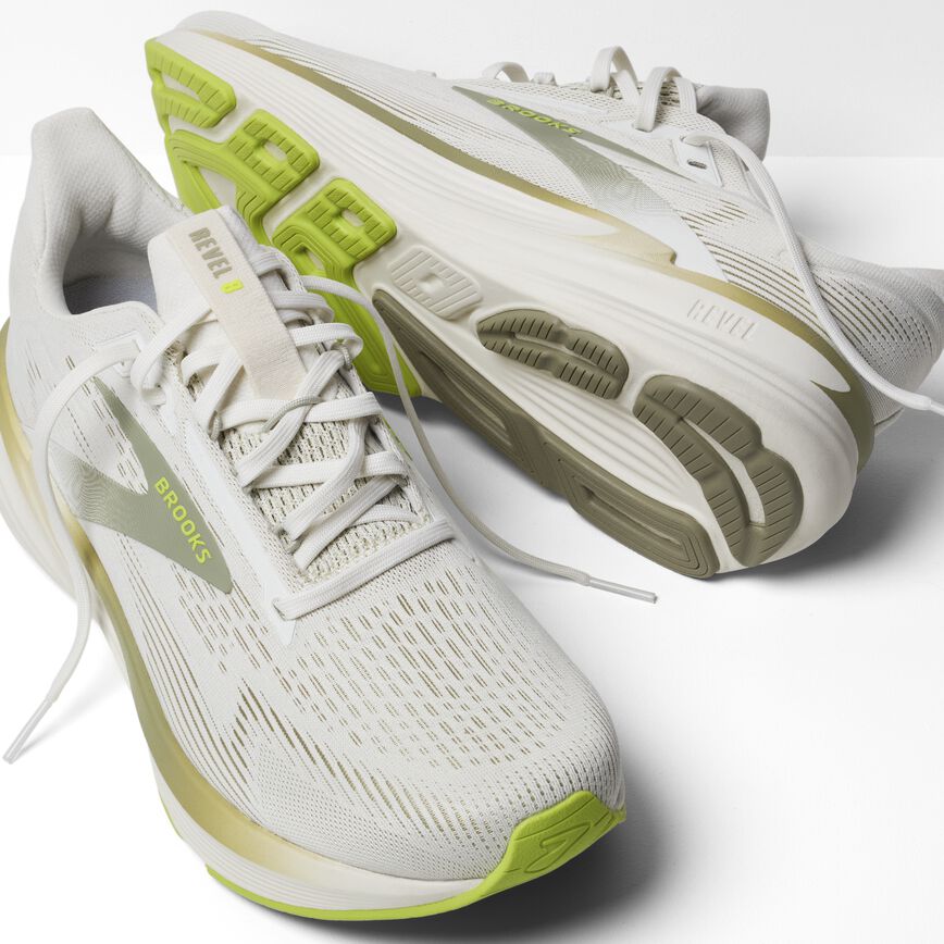 Brooks Revel 8 Coconut/Tea/Acid Lime