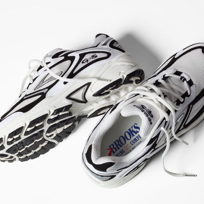 Brooks Adrenaline GTS 4 Black/White/Silver