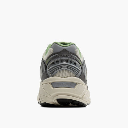 Brooks Adrenaline GTS 4 White/Black/Green