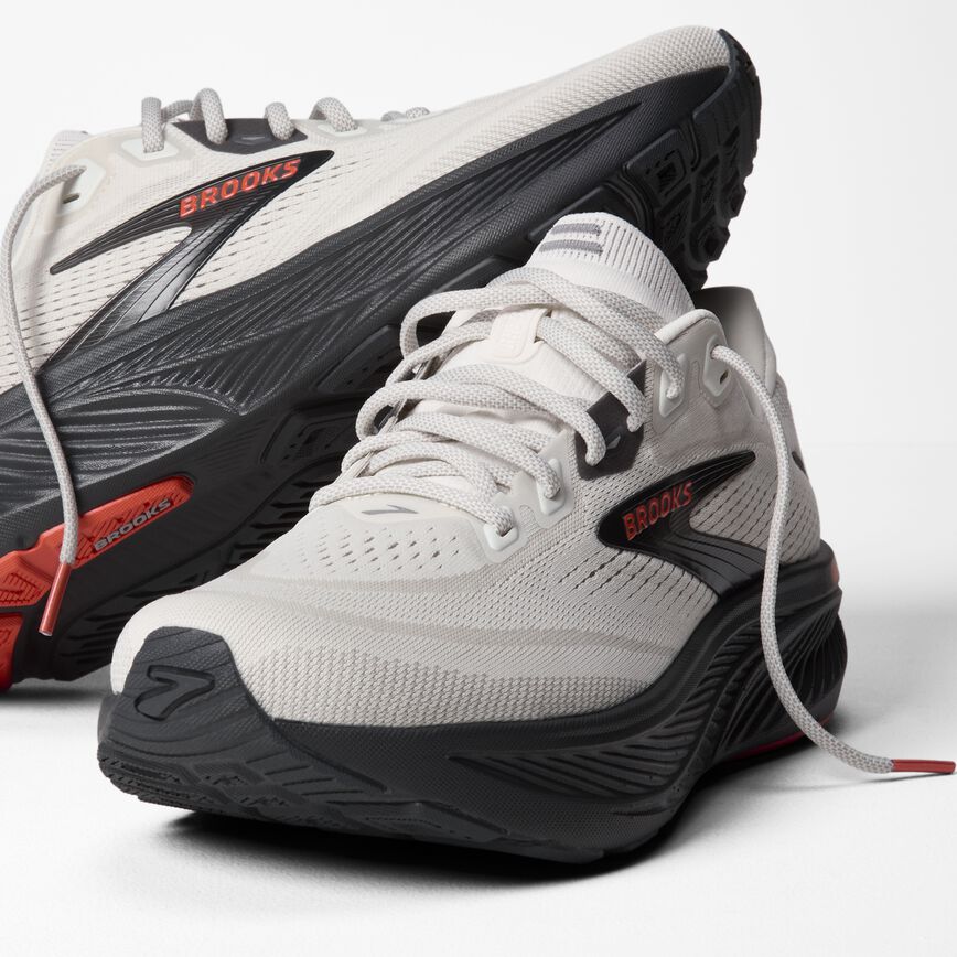Brooks Ghost 18 Coconut/Pearl/Tigerlily