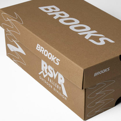 Brooks RSVP Gallery x Caldera 8 Trench/Mermaid/Black