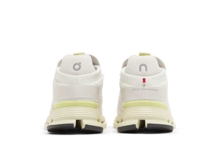 On Running Cloudnova Undyed White Seedling