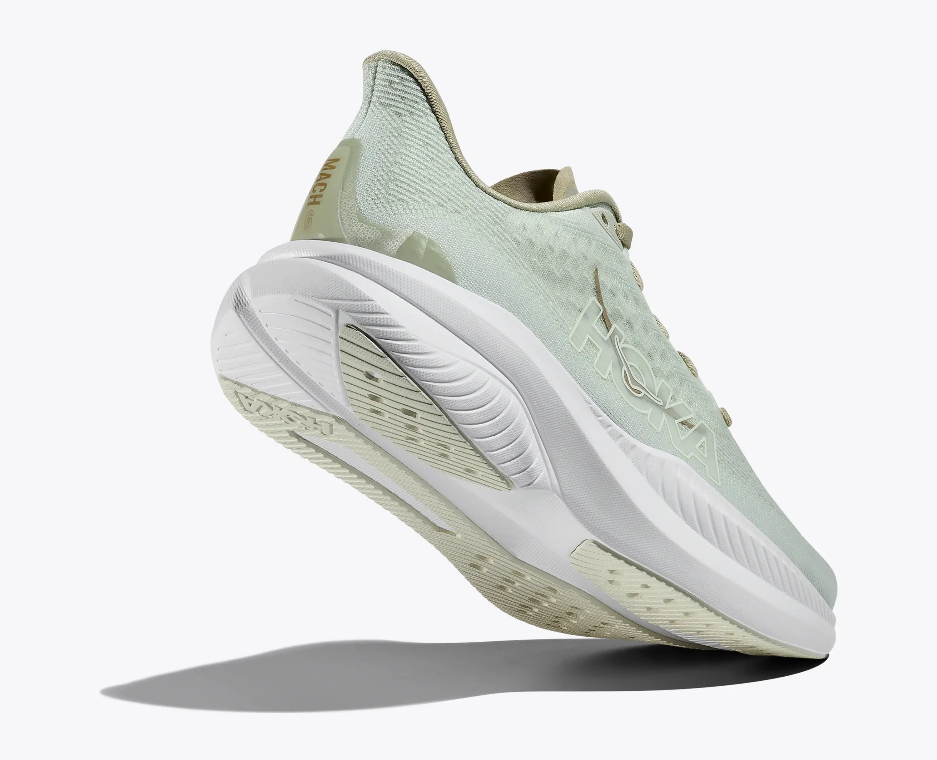 Hoka Women'S Mach 6 Oyster Mushroom Truffle Salt