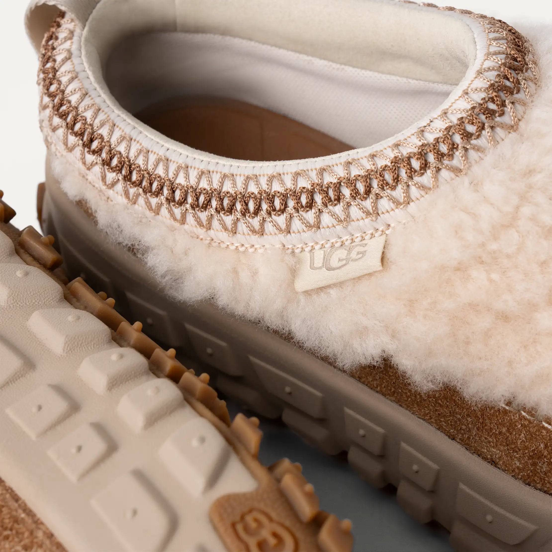 Ugg Venture Daze Cozy Natural