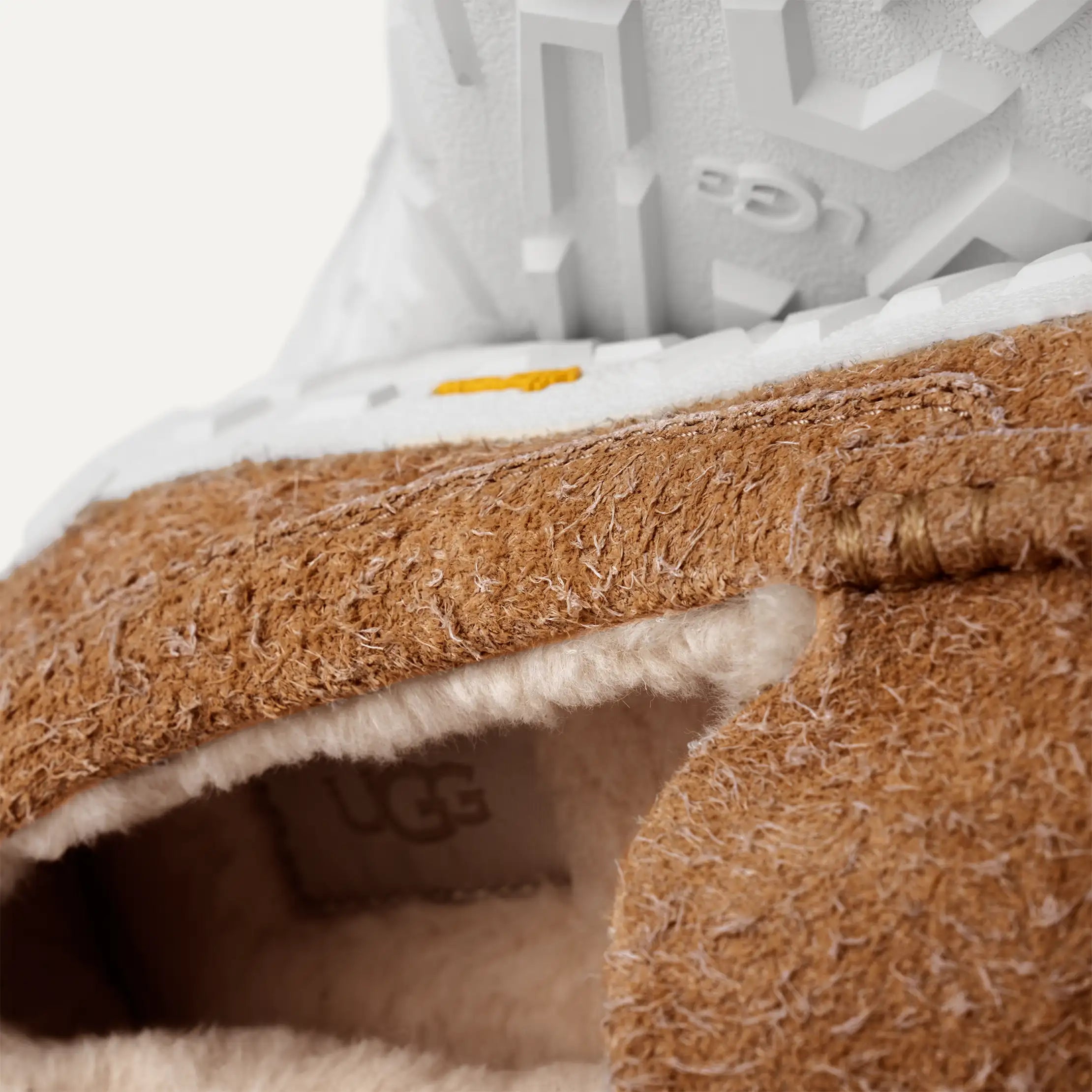 Ugg Ascot Wrap Tech Chestnut